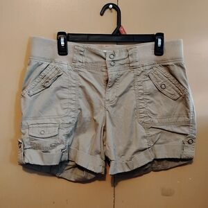 Women's Tan Cargo Shorts